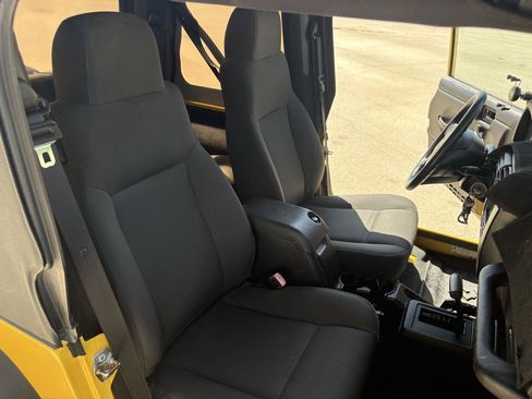 Used 2006 Jeep Wrangler X AWD/4WD image 35