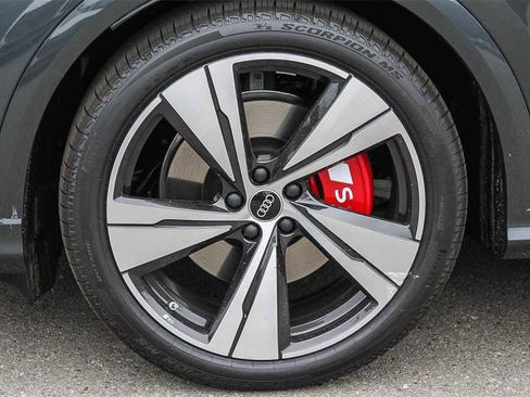 New 2025 Audi SQ5 Premium Plus image 10