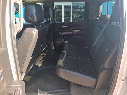 Used 2020 Chevrolet Silverado 1500 LTZ w/ LTZ Premium Package AWD/4WD image 10