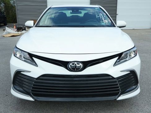 Used 2024 Toyota Camry LE image 2
