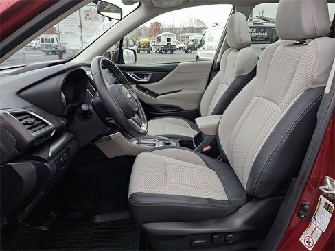 Used 2019 Subaru Forester Premium image 14