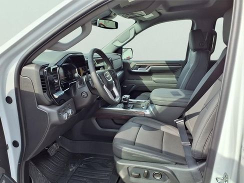 New 2026 GMC Sierra 1500 SLT AWD/4WD image 17