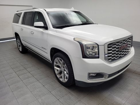 Used 2019 GMC Yukon XL Denali w/ Denali Ultimate Package AWD/4WD image 13