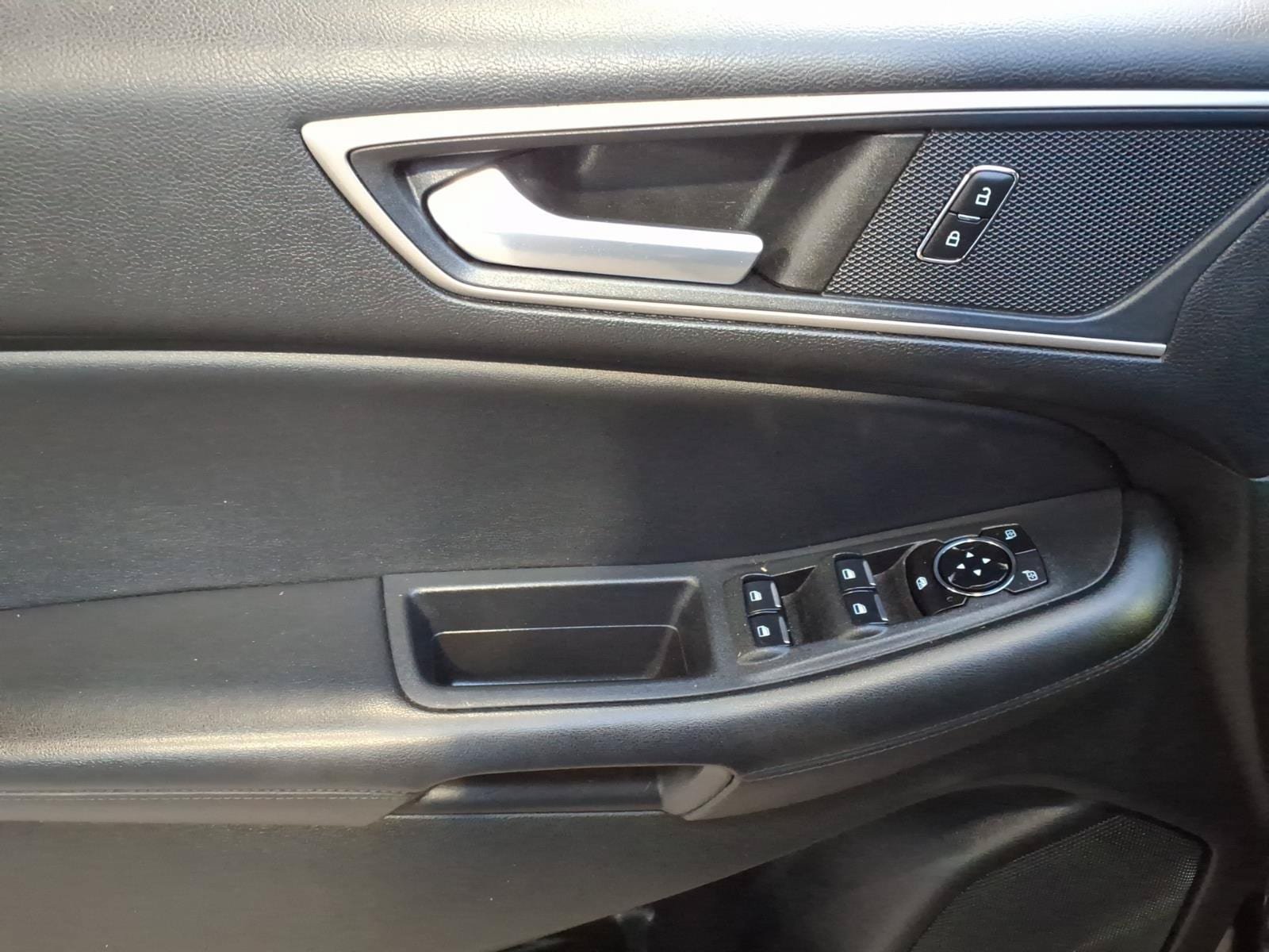 Used 2023 Ford Edge SEL AWD/4WD image 6