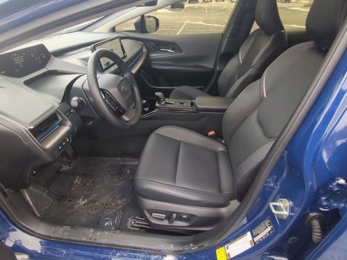 Certified 2024 Toyota Prius XLE image 8