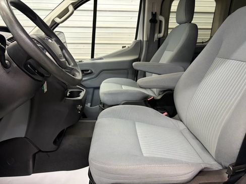 Used 2015 Ford Transit 150 XLT RWD image 9