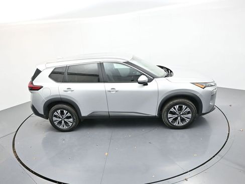 Used 2023 Nissan Rogue SV image 24