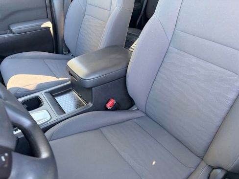 Certified 2022 Nissan Frontier S w/ Technology Package AWD/4WD image 19