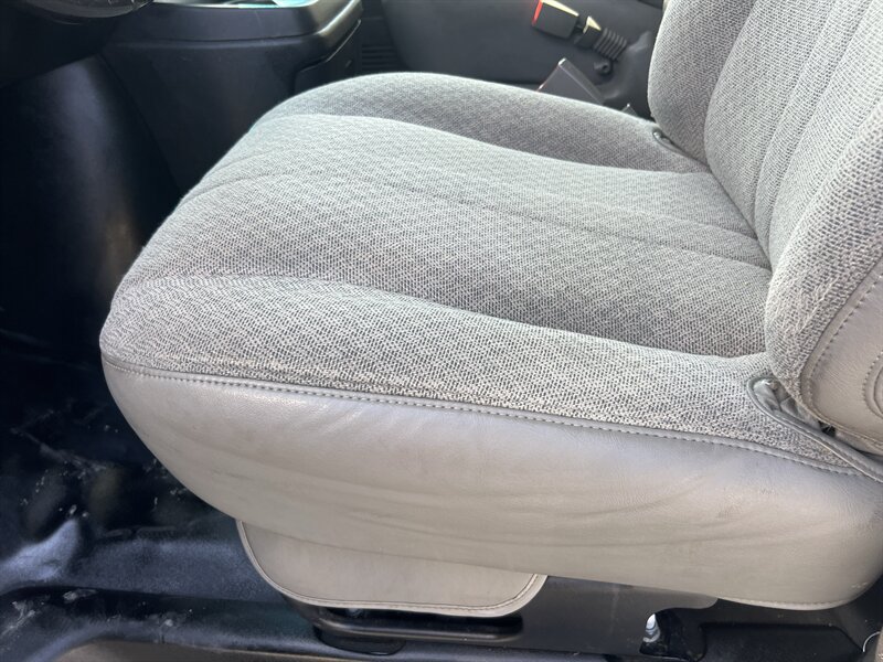 Used 2019 Chevrolet Express 2500 w/ Driver Convenience Package RWD image 14