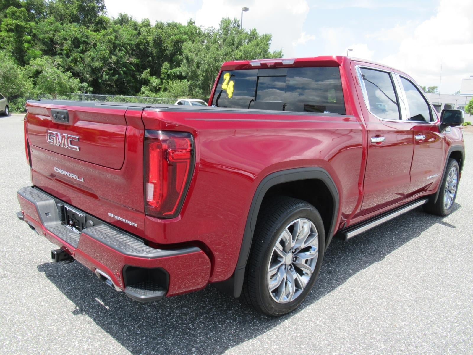 Used 2024 GMC Sierra 1500 Denali AWD/4WD image 7