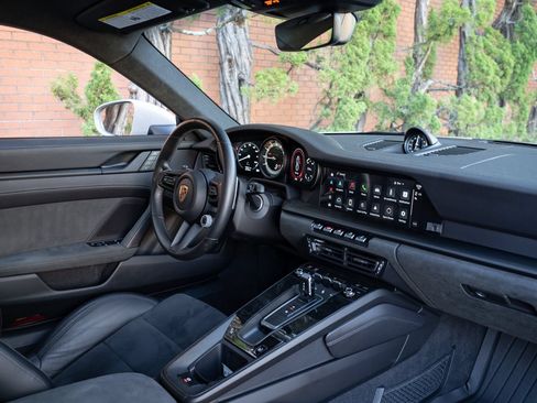 Used 2023 Porsche 911 Carrera GTS RWD image 75