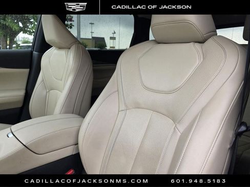 Used 2023 INFINITI QX60 Luxe w/ Cargo Package AWD/4WD image 17