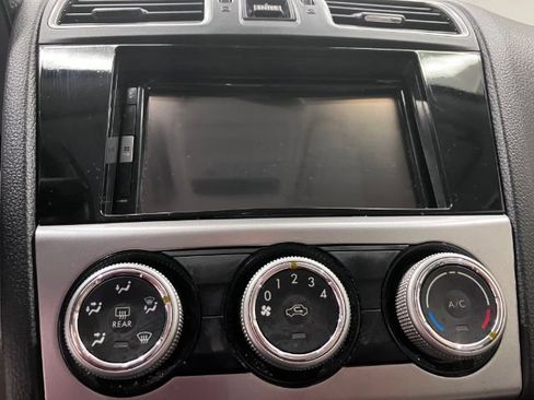 Used 2017 Subaru Forester 2.5i w/ Alloy Wheel Package image 15