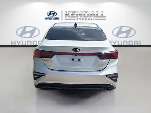 Used 2021 Kia Forte LXS FWD image 5