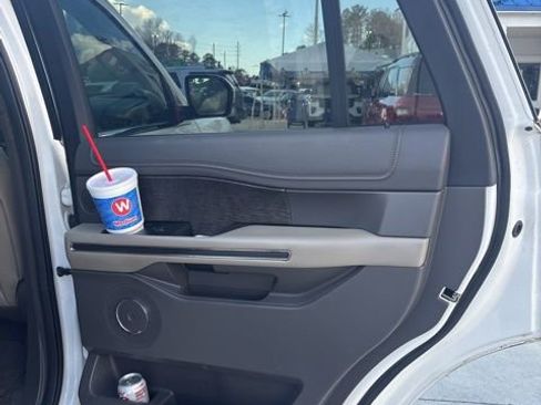 Certified 2020 Ford Expedition Limited w/ Equipment Group 301A image 8