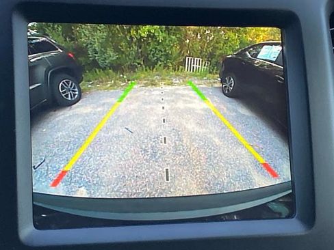 Used 2023 Jeep Cherokee Altitude Lux image 31