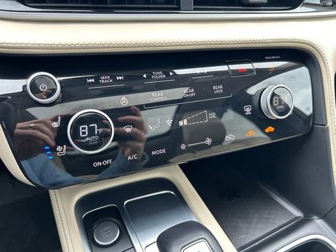 Used 2023 INFINITI QX60 Sensory w/ Vision Package AWD/4WD image 29