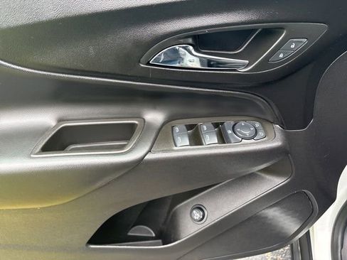 Used 2024 Chevrolet Equinox LT AWD/4WD image 18