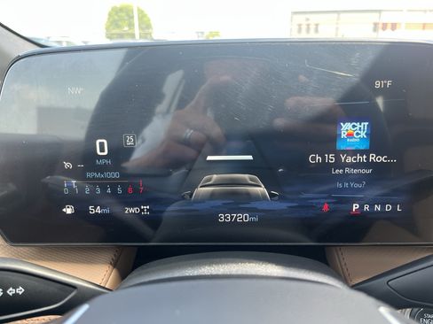 Used 2025 Chevrolet Equinox ACTIV w/ Safety and Technology Package AWD/4WD image 14