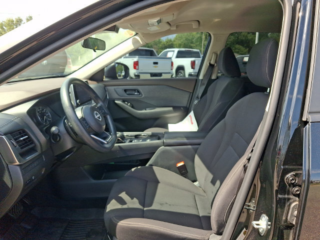 Used 2023 Nissan Rogue S FWD image 13