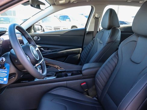 New 2026 Hyundai Elantra Limited FWD image 30