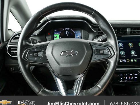 Used 2023 Chevrolet Bolt LT w/ Infotainment Package FWD image 10