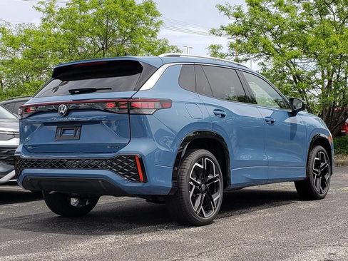 New 2026 Volkswagen Tiguan SEL R-Line AWD/4WD image 3