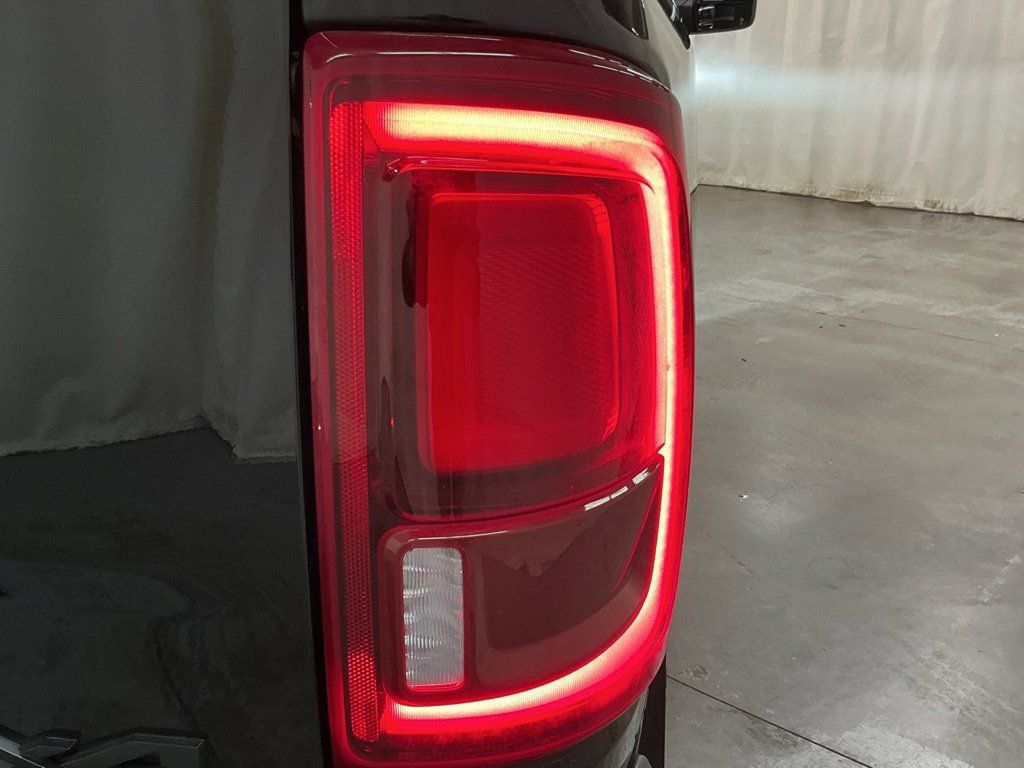 Used 2025 RAM 2500 Big Horn AWD/4WD image 14