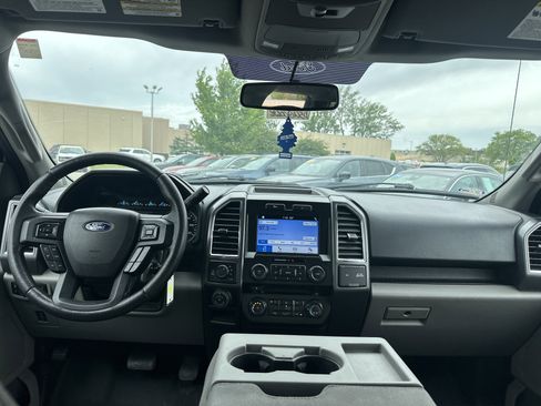 Used 2016 Ford F150 XLT w/ Equipment Group 302A Luxury AWD/4WD image 16