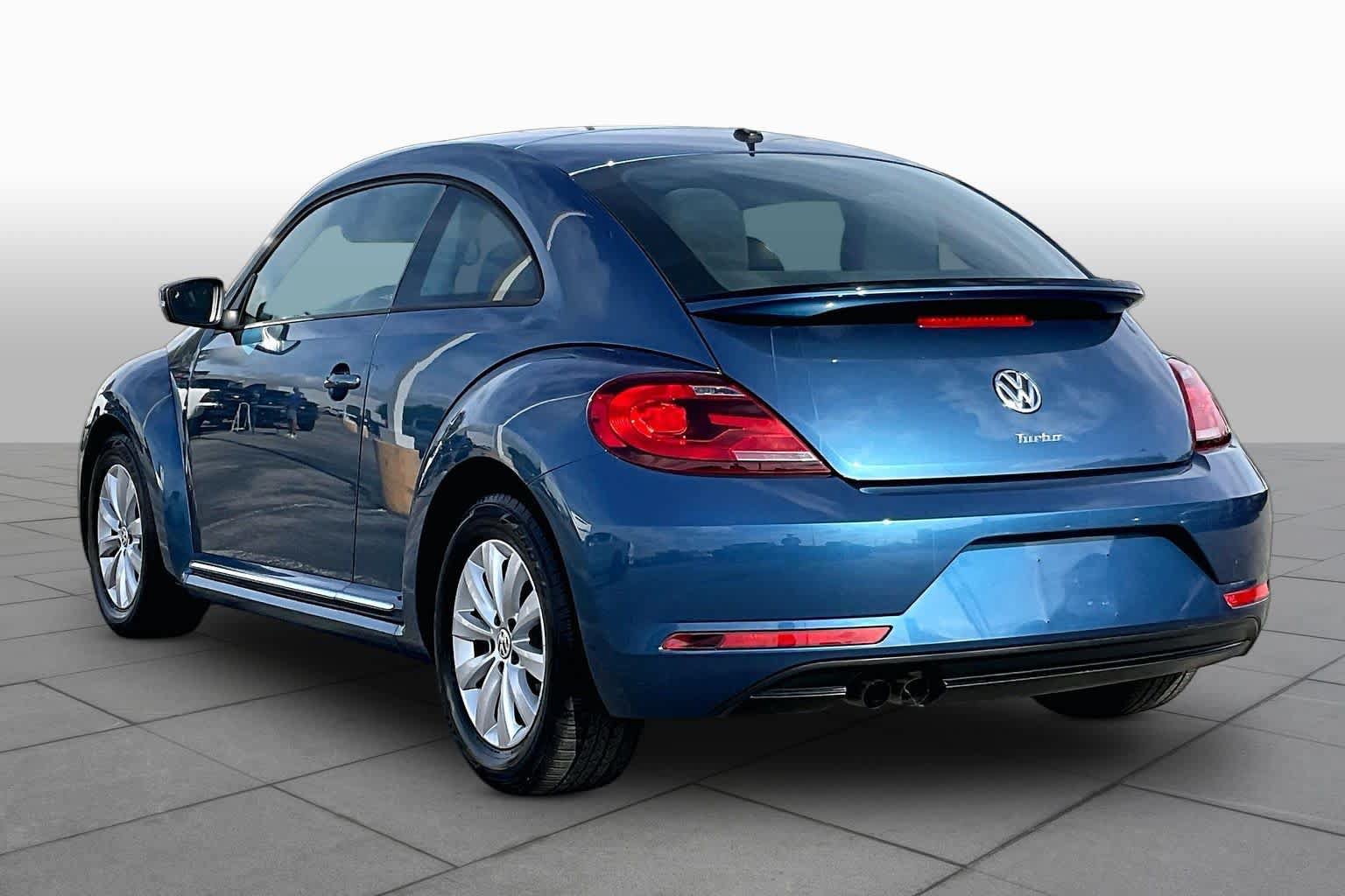 Used 2019 Volkswagen Beetle 2.0T S FWD image 10