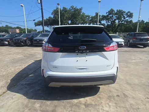 Used 2024 Ford Edge SEL AWD/4WD image 3