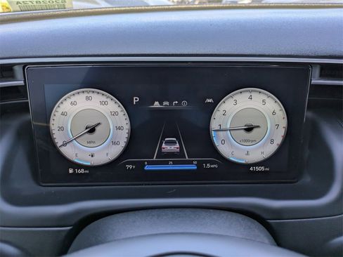 Used 2023 Hyundai Santa Cruz SEL Premium image 3