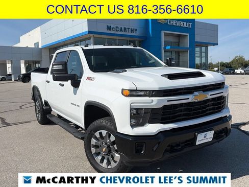 Used 2024 Chevrolet Silverado 2500 Custom w/ Custom Value Package AWD/4WD image 1