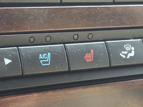 Used 2012 Ford Expedition XLT image 10