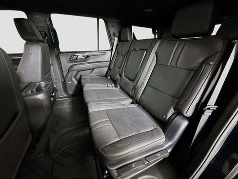 Used 2025 Chevrolet Tahoe RST w/ Comfort Package AWD/4WD image 23