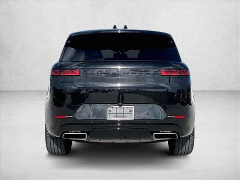 Used 2024 Land Rover Range Rover Sport Dynamic SE image 4