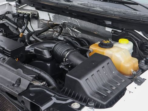 Used 2014 Ford F150 FX4 w/ Equipment Group 402A Luxury image 12