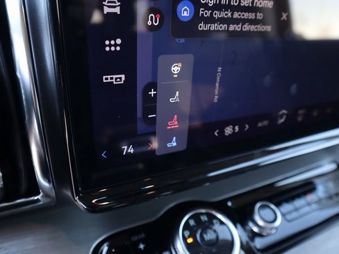 New 2025 Ford Expedition Platinum image 8