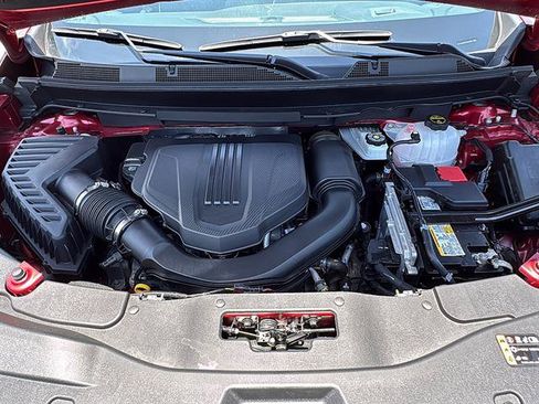 Used 2025 Chevrolet Traverse LT w/ Driver Confidence Package FWD image 35