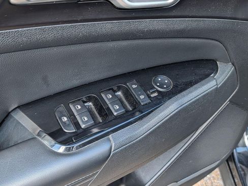 Used 2023 Kia Sportage EX FWD image 12