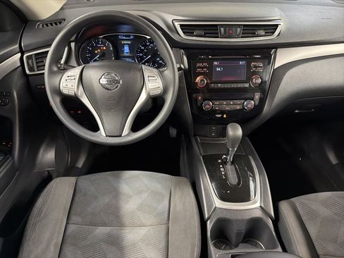 Used 2016 Nissan Rogue SV AWD/4WD image 8