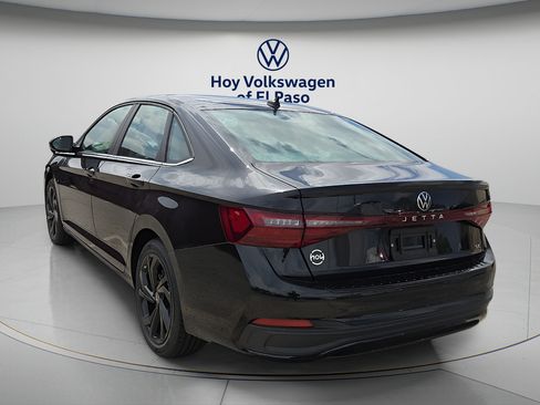 New 2026 Volkswagen Jetta SE FWD image 4