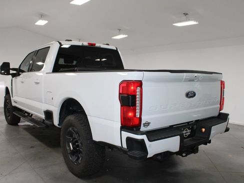 Used 2023 Ford F250 Lariat w/ Lariat Ultimate Package AWD/4WD image 7