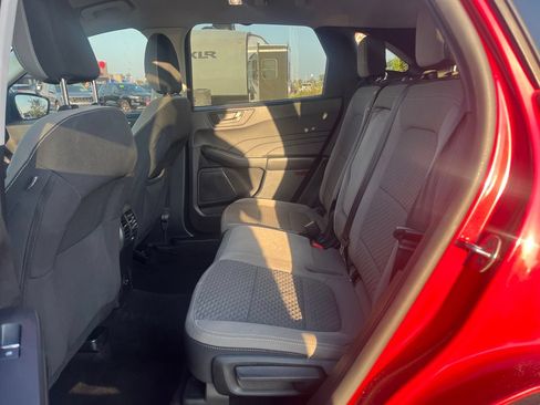 Used 2022 Ford Escape SE w/ Convenience Package FWD image 27
