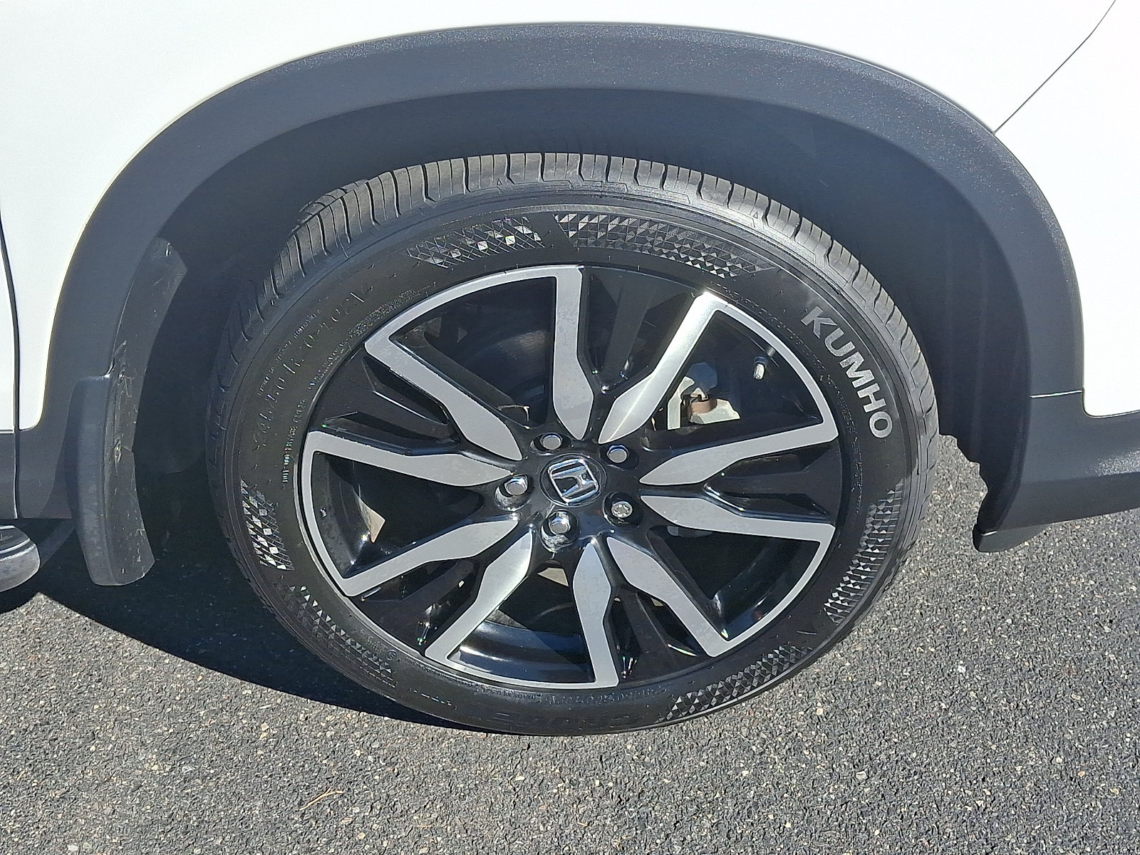 Certified 2022 Honda Pilot Touring image 8