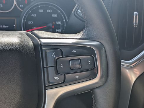 Used 2021 Chevrolet Silverado 1500 LT AWD/4WD image 15