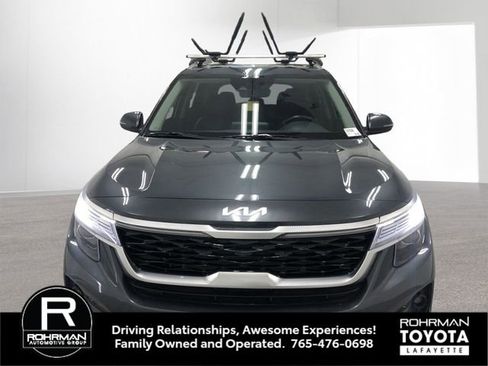 Used 2023 Kia Seltos S w/ Navigation Package image 9