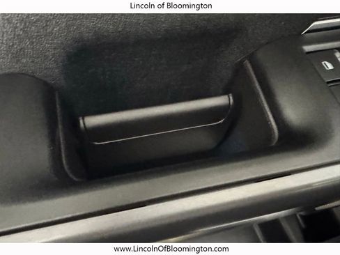 Used 2025 Ford F150 Lightning Lariat image 44