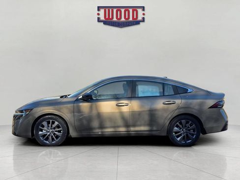 New 2026 Nissan Sentra SL w/ Floor Mat Package FWD image 5
