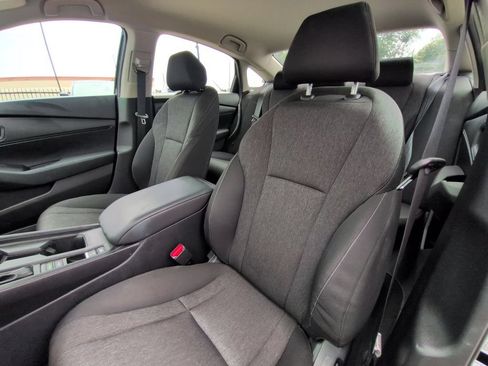 Used 2025 Honda Accord LX image 24